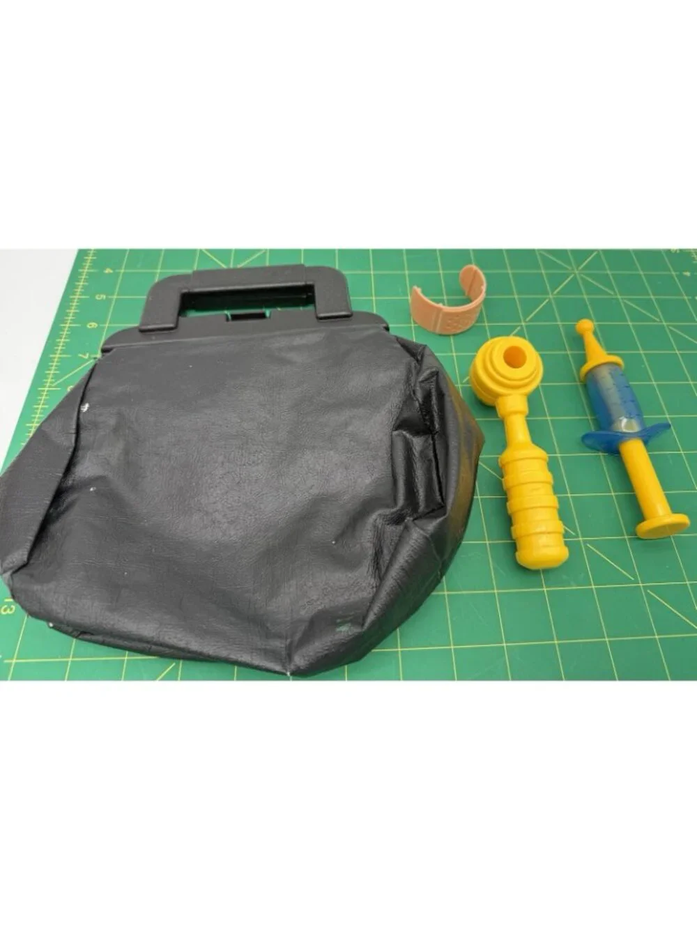 1987 Vintage Fisher Price Doctor Nurse Medical Bag Incomplete Replacement READ!